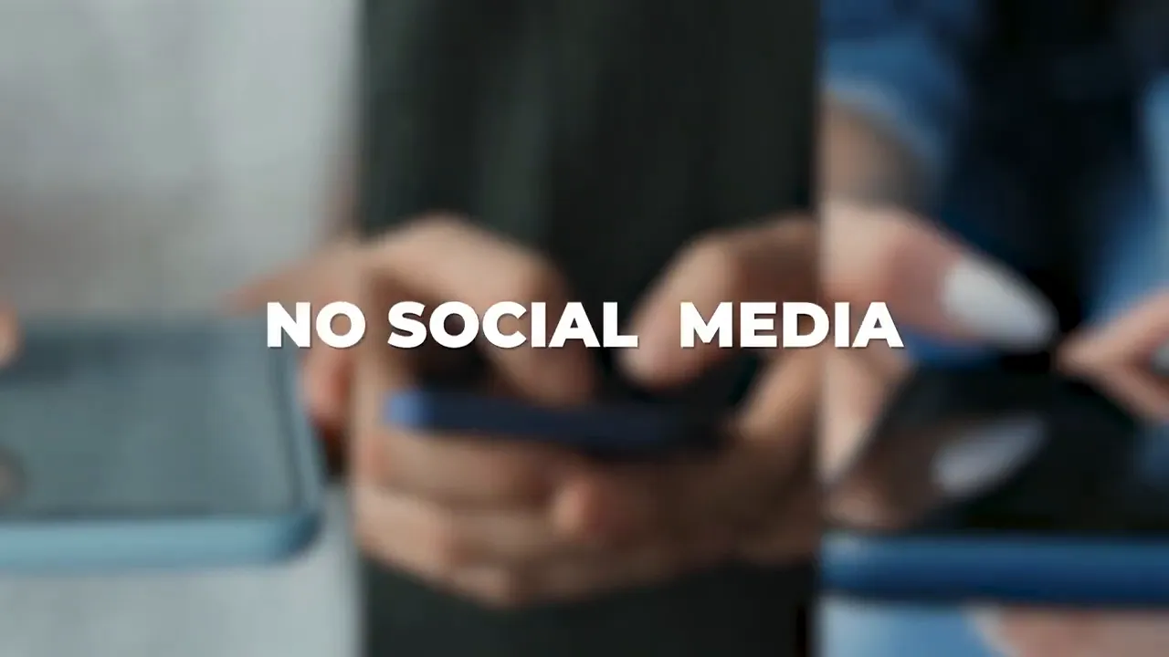 Phone with social media apps deleted